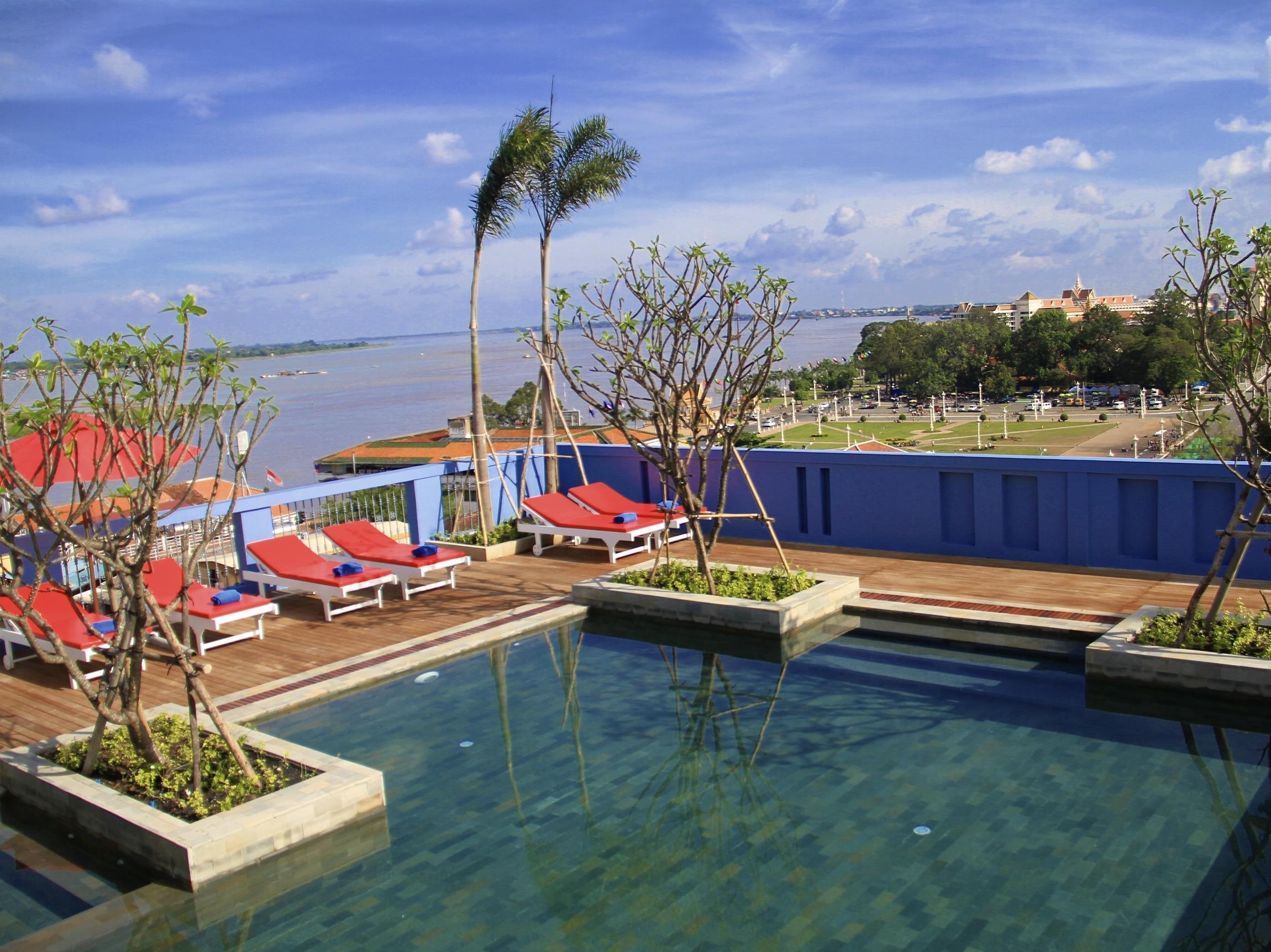 The Frangipani Royal Palace Hotel Phnom-Penh Buitenkant foto